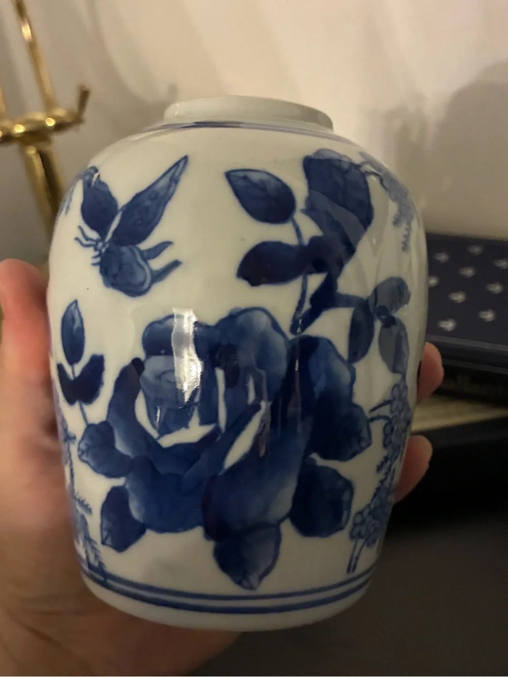 Vintage Chinoiserie Willow Blue & White Butterfly Ginger Jar Grandmillennial - Picture 2 of 7